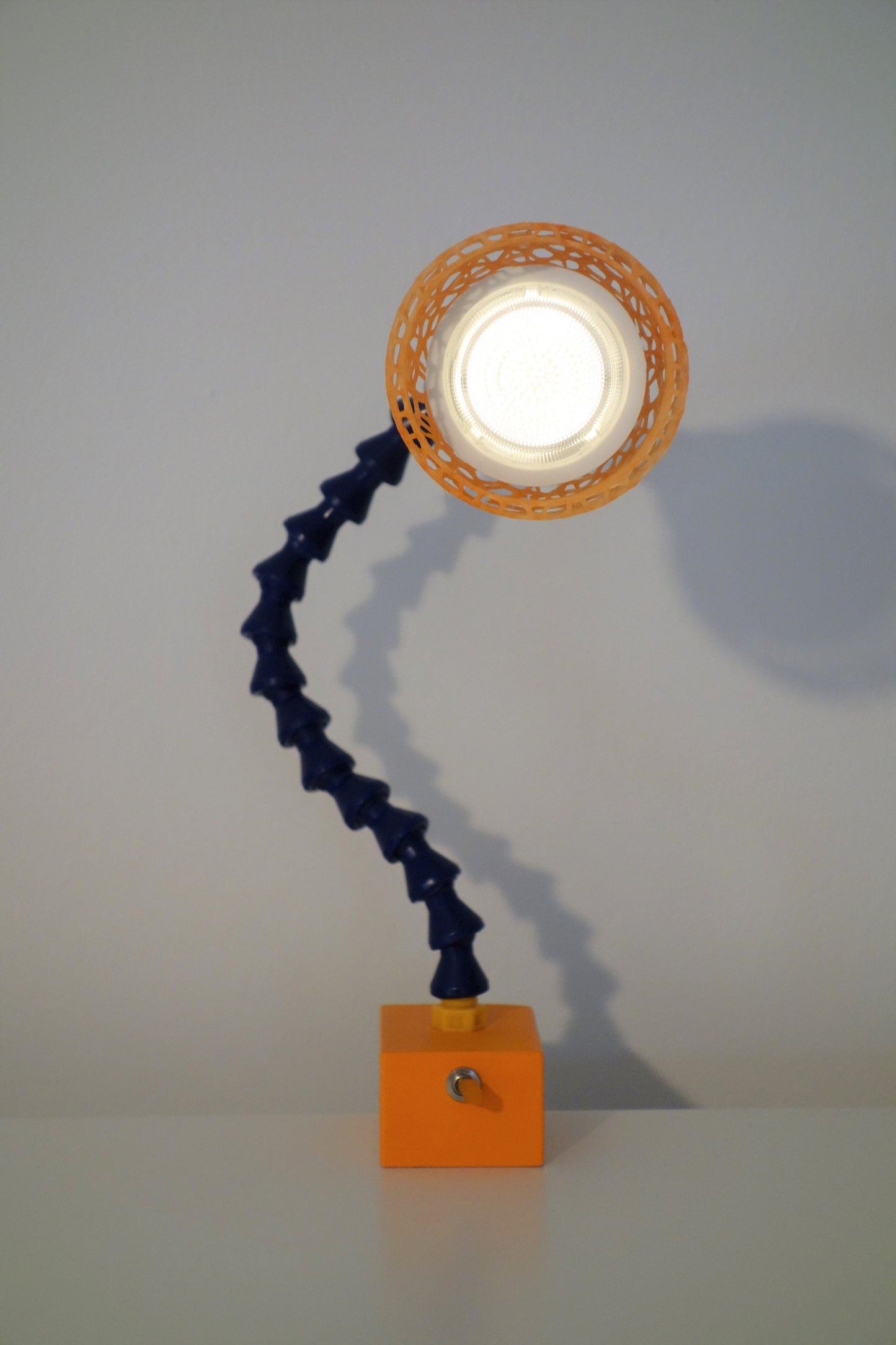 Tischlampe 3D-Druck Industrie Voronoi Design - Klemmlampe, Leselampe, Schreibtischlampe