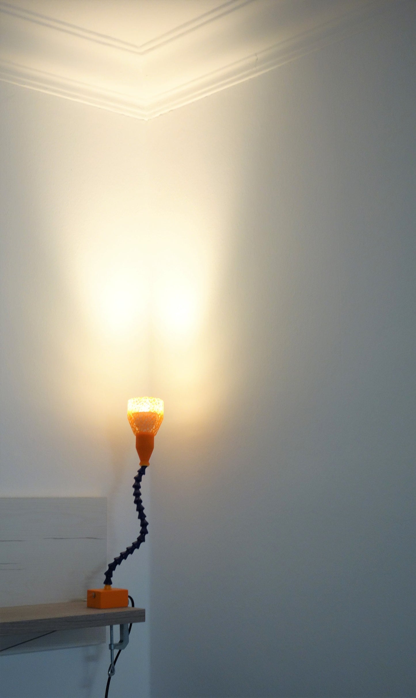 Tischlampe 3D-Druck Industrie Voronoi Design - Klemmlampe, Leselampe, Schreibtischlampe