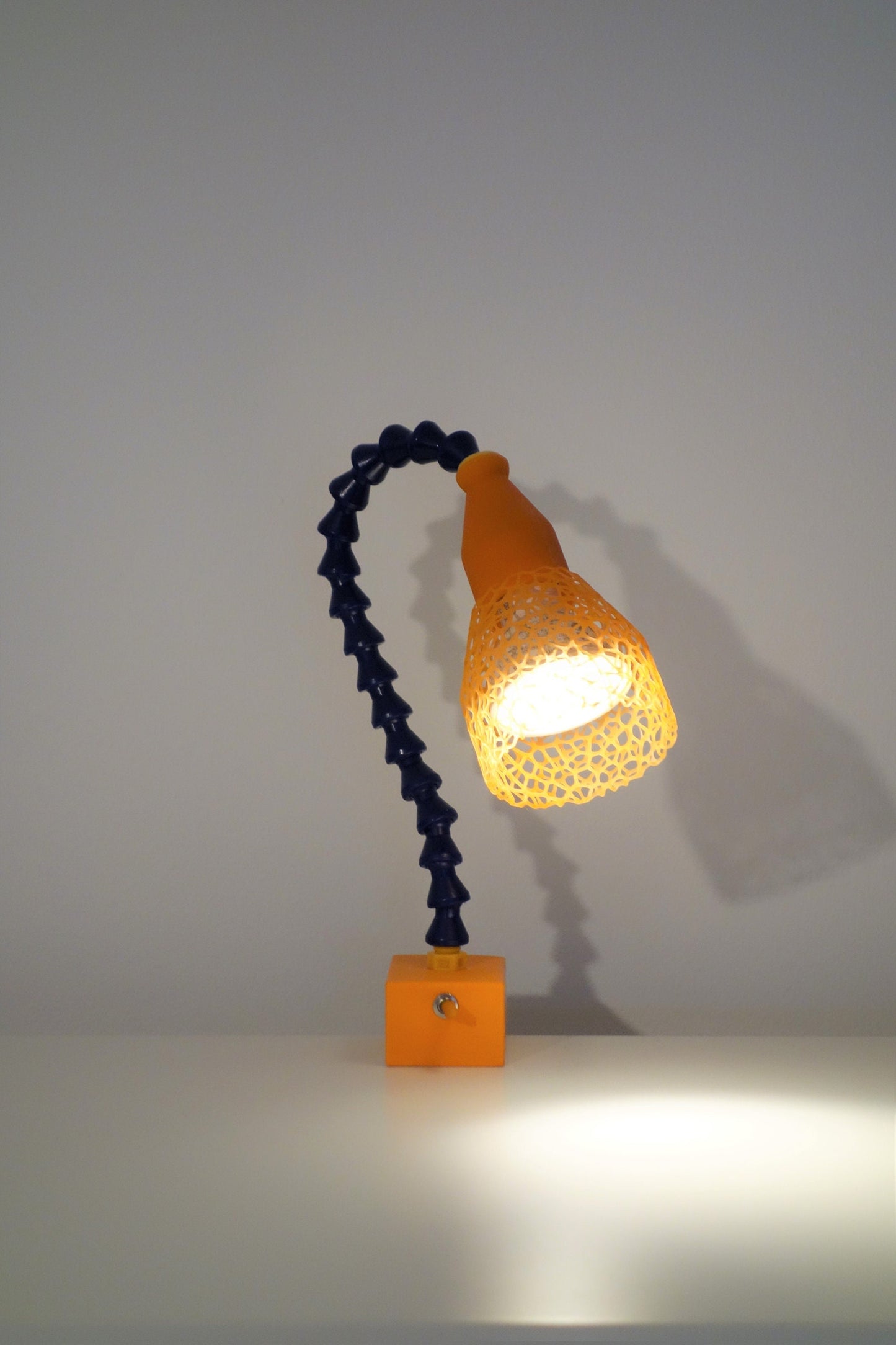 Tischlampe 3D-Druck Industrie Voronoi Design - Klemmlampe, Leselampe, Schreibtischlampe